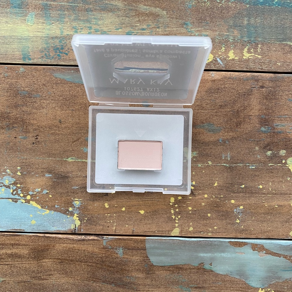 Blossom Matte Eye Color